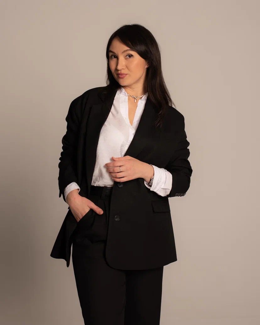 Lawyer Julia